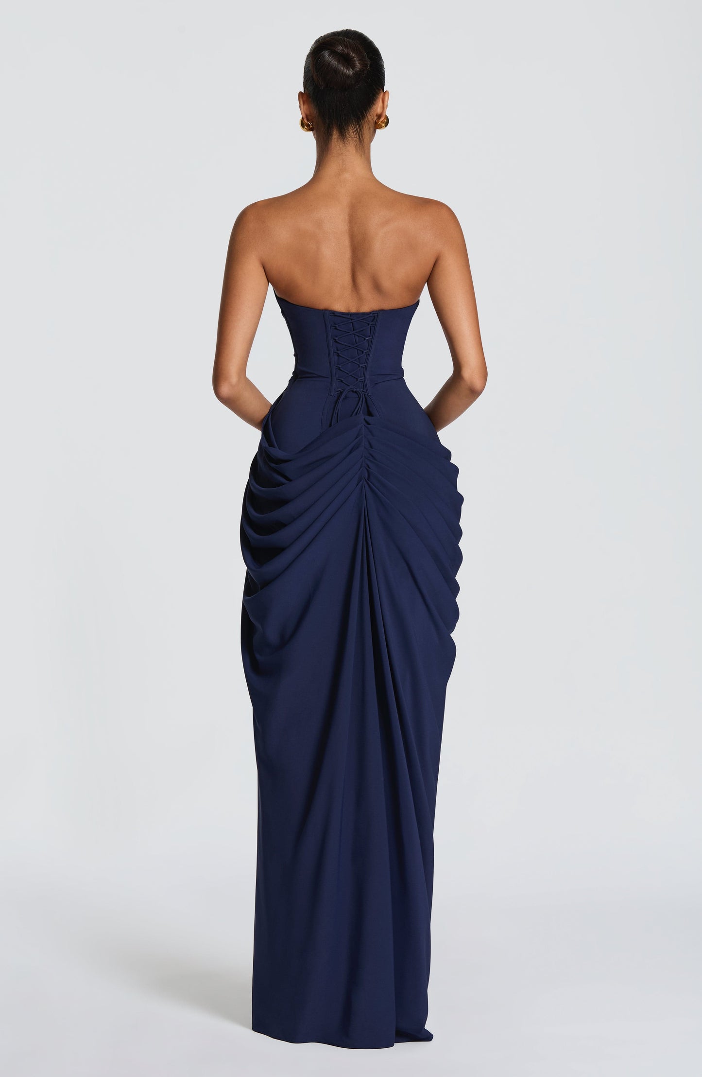 VESTIDO LOLA™ | ELEGANCIA ESCULTURAL QUE DEFINE TU FIGURA