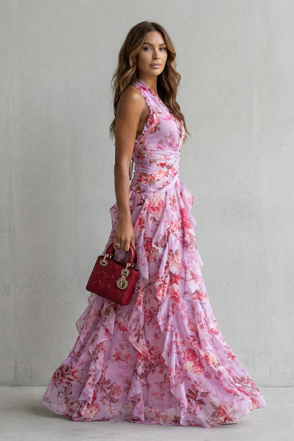 Belladina | Vestido largo romántico con cascada de rosas y escote al estilo americano