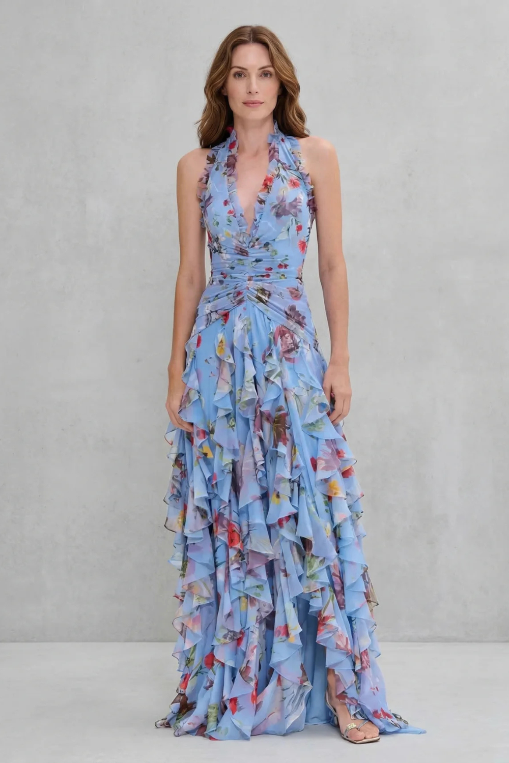 Belladina | Vestido largo romántico con cascada de rosas y escote al estilo americano