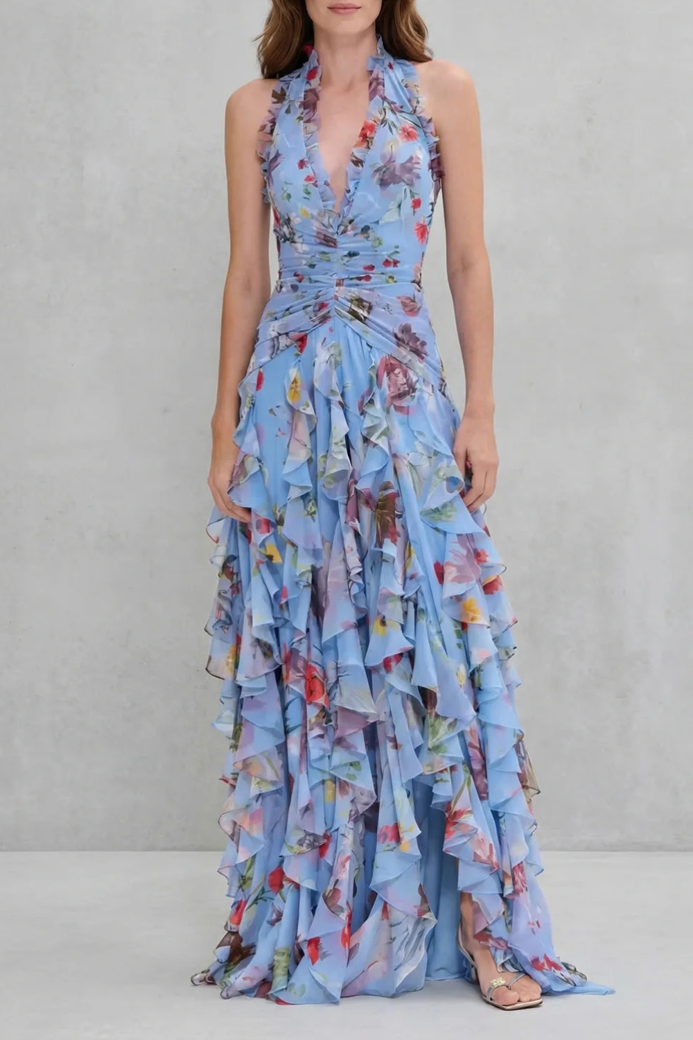 Belladina | Vestido largo romántico con cascada de rosas y escote al estilo americano