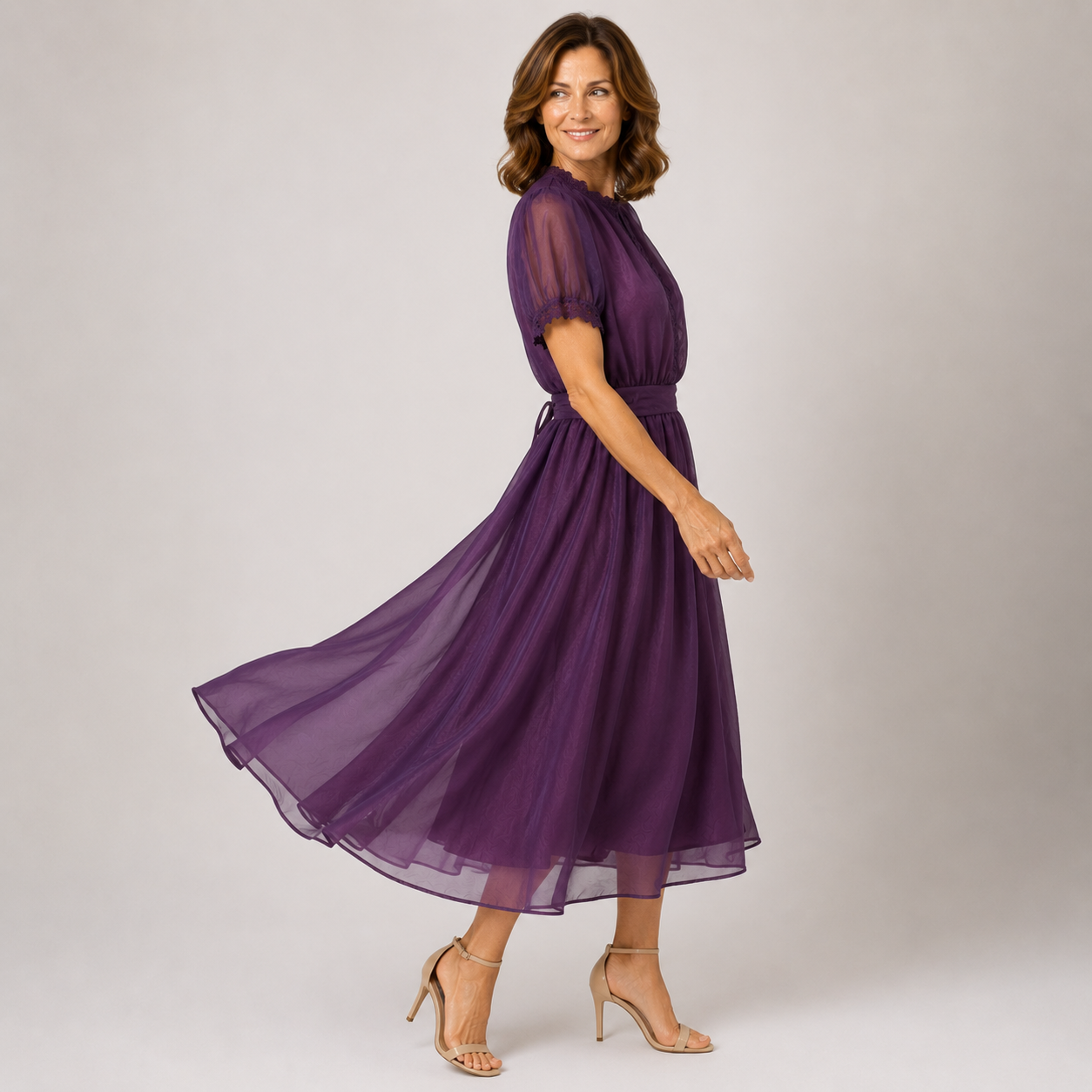 Flavia | Vestido Largo con Escote en Lágrima y Borde de Encaje de Chifón