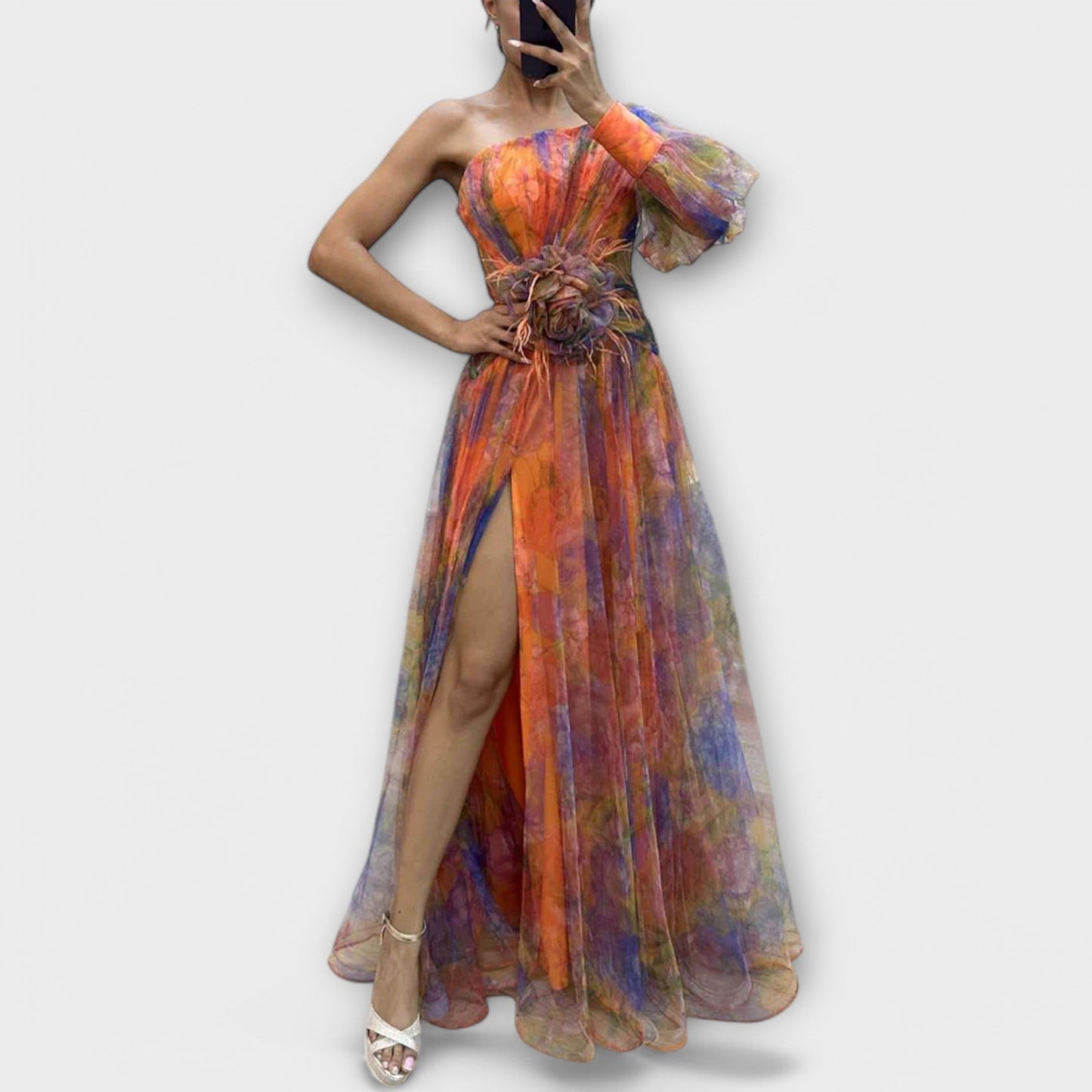 ISABELA | VESTIDO ASIMÉTRICO DE TUL CON DETALLE ESCULTURAL