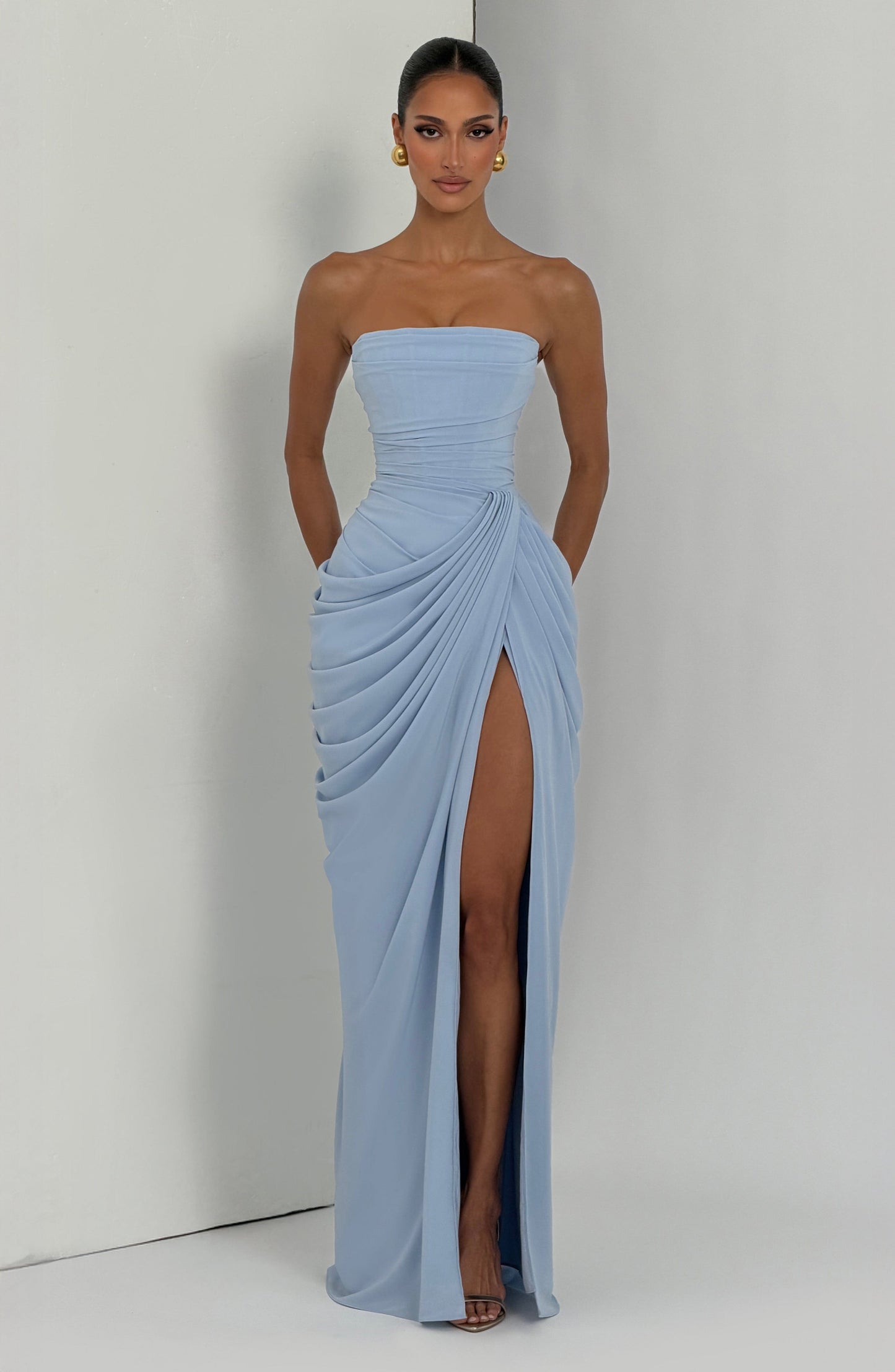 VESTIDO LOLA™  | ELEGANCIA ESCULTURAL QUE DEFINE TU FIGURA