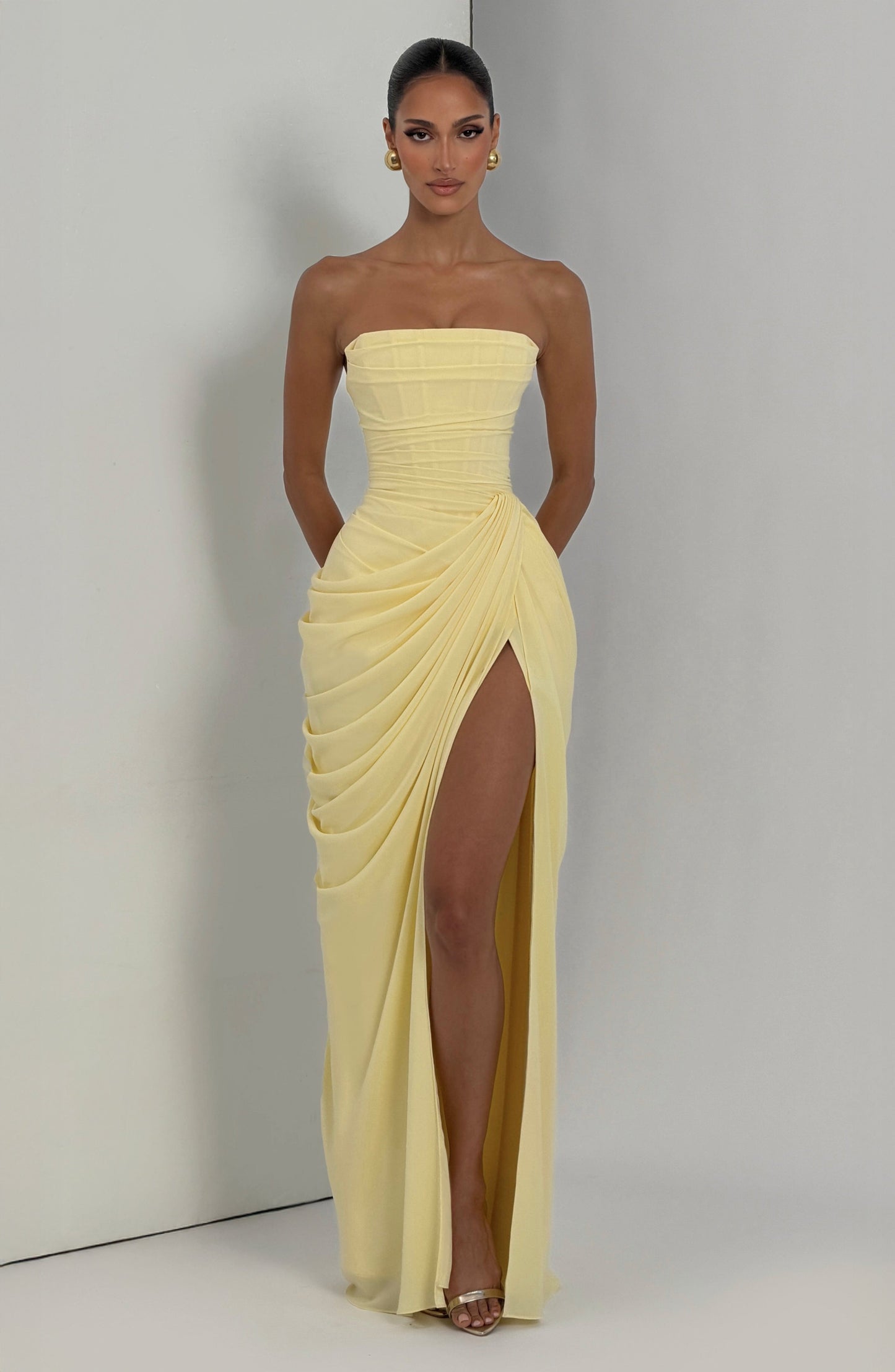 VESTIDO LOLA™  | ELEGANCIA ESCULTURAL QUE DEFINE TU FIGURA